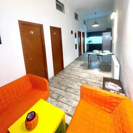 Vivien Apartmán *