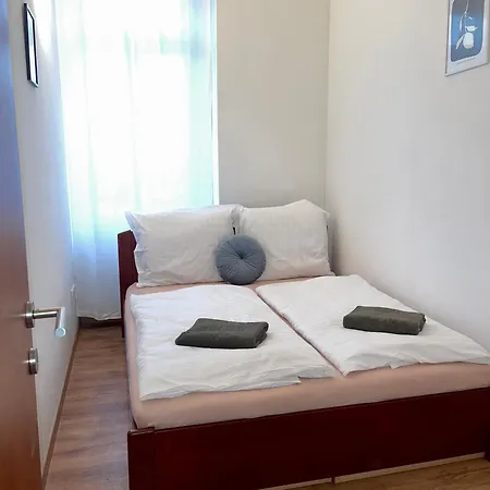Vivien Апартаменты *